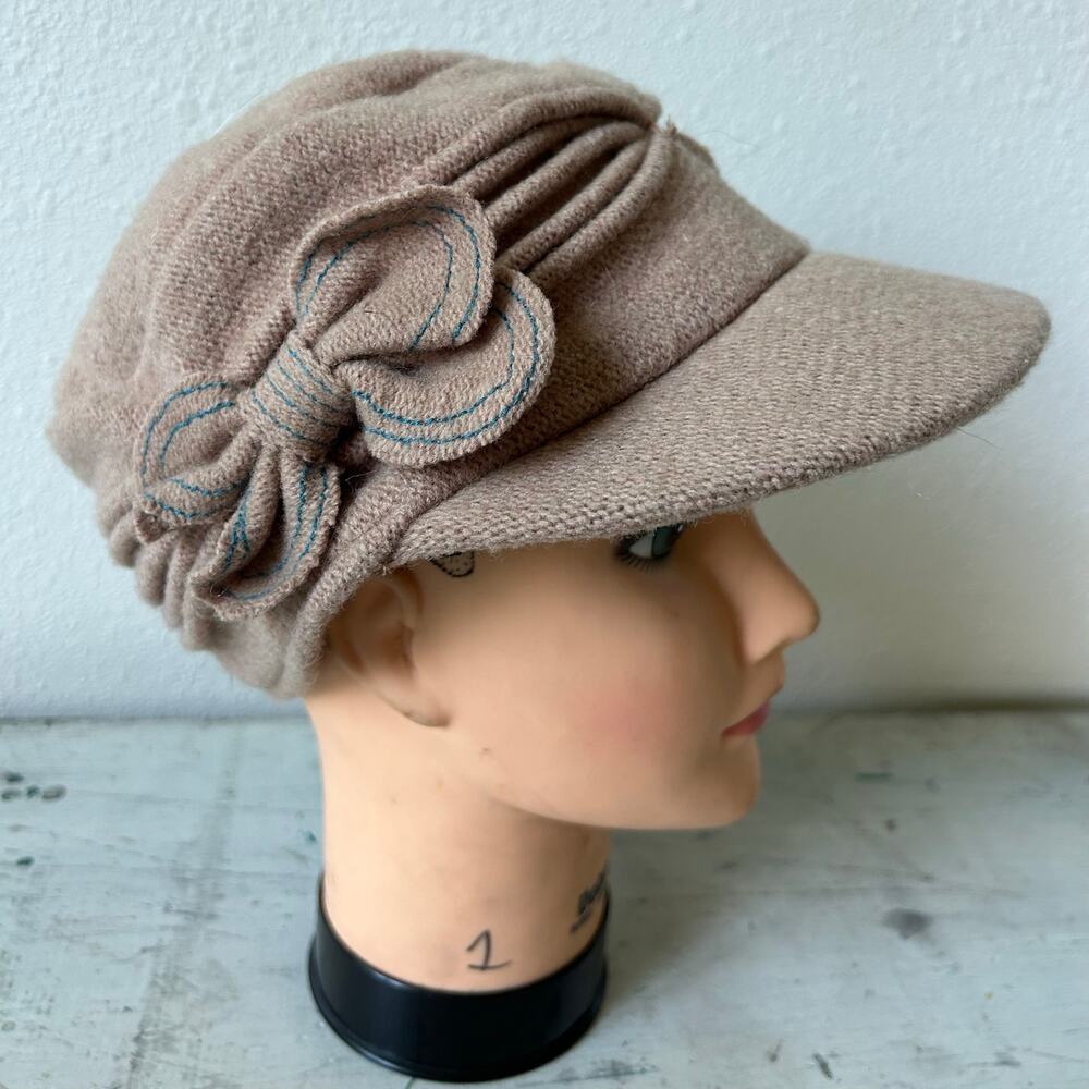 Vintage Adora Wool Newsboy Hat Taupe Bow Cloche Baker Boy Cap Y2K One Size